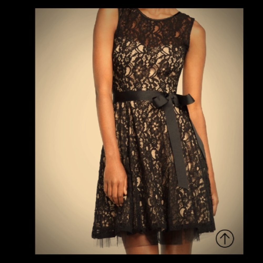 La Scala Black/Nude A-line Lace Cocktail Dress. L